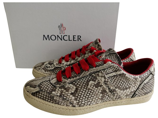 Moncler sneakers Cuir Gris  ref.222314