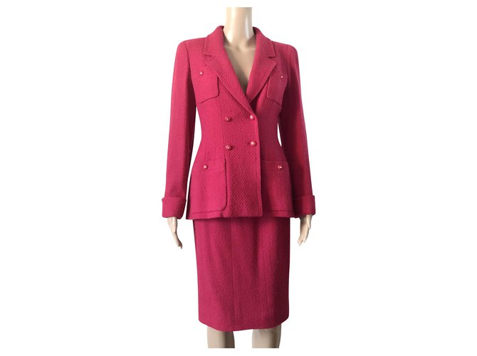 Chanel Pink suit Wool  ref.222415