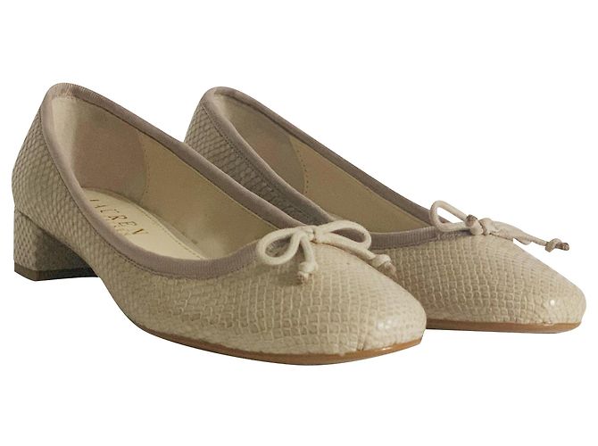 Ralph von Ralph Lauren Beige