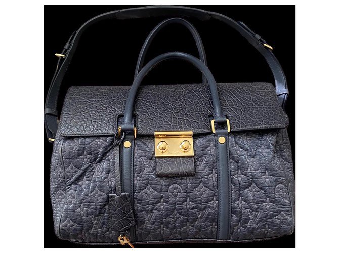 Louis Vuitton Limited Edition Gris Monogram Volupte Psyche Bag Blue Leather  ref.223177