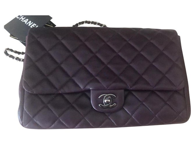 Timeless Chanel intemporal Ameixa Pele de cordeiro  ref.223180