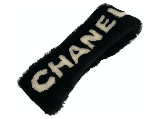 Mouton de fita preta Chanel Preto Pele  ref.223224
