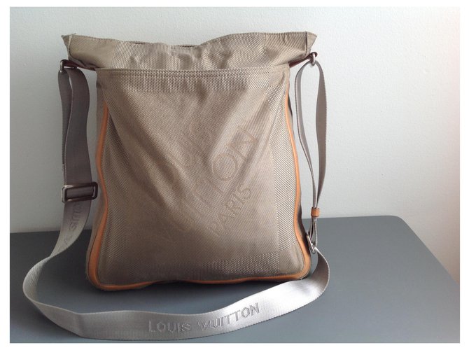 Louis Vuitton Bags Briefcases Beige Cloth  ref.223236