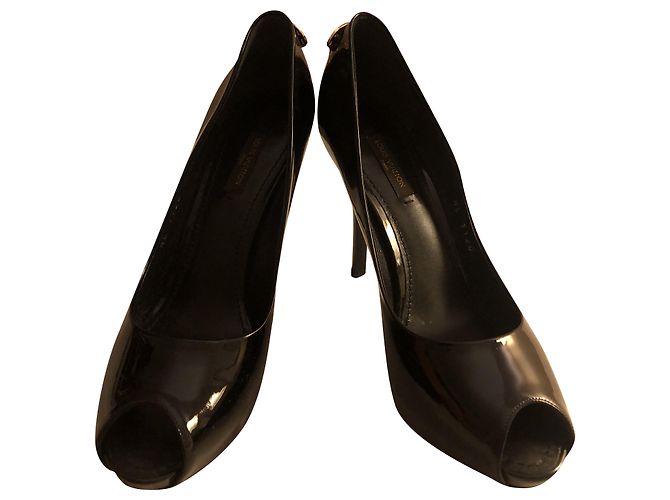 Louis Vuitton Absatzschuhe aus schwarzem Lackleder 37