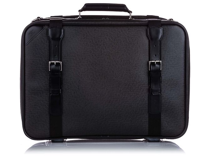 Satellite Louis Vuitton Black Taiga Satélite 53 Preto