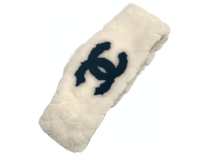 Chanel CC headband white mouton Fur  ref.223786