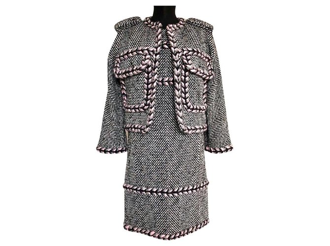 Chanel 11K$ jacket and dress Multiple colors Tweed  ref.223929