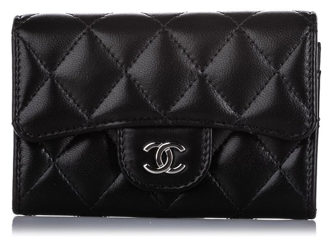 Chanel Black CC Timeless Lambskin Leder Kleine Brieftasche Schwarz  ref.223980