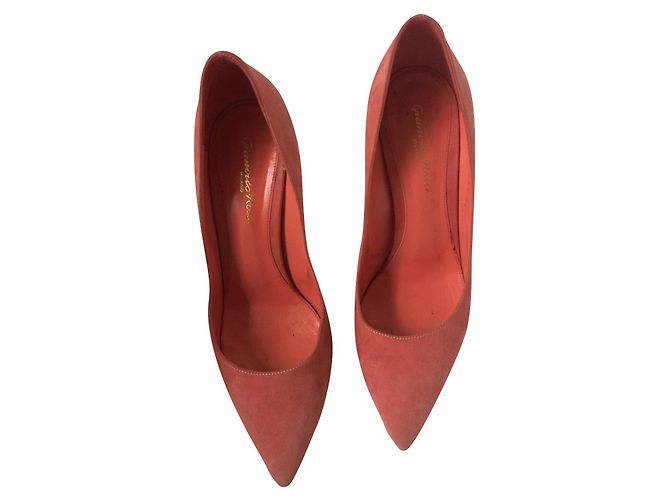 Gianvito Rossi Escarpins en daim Gianvito Ross Rose