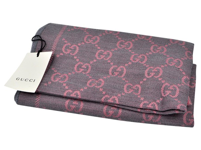 Lenço Gucci cinza-rosa 100% Monogramas de seda Cinza antracite  ref.224163