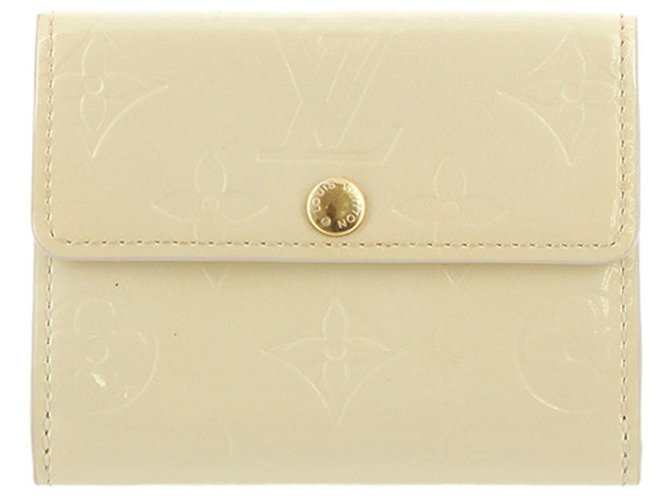 Louis Vuitton White Vernis Ludlow Coin Pouch Leather Patent leather  ref.224294 - Joli Closet