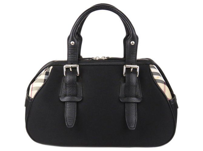 Burberry Black Nylon Handbag Multiple colors Leather Pony-style calfskin Cloth  ref.224326
