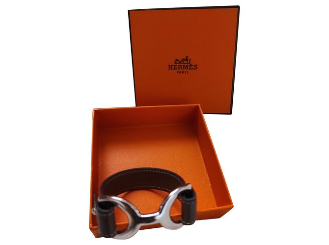 Pavane Hermès Armband aus taupefarbenem Leder  ref.224405