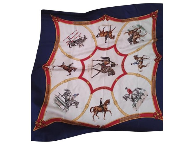 Carré de soie Hermès rare avec pour thème Ecole Française d'Equitation Multicolore  ref.224412