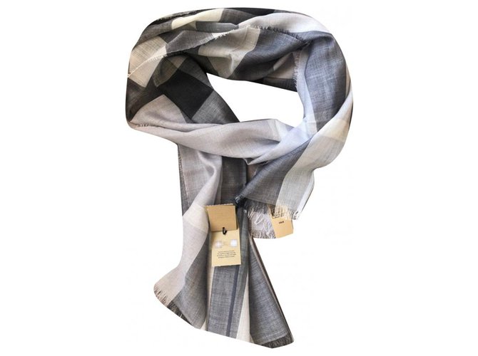 Burberry Grey Wool Silk Check Schal Grau Wolle  ref.224752