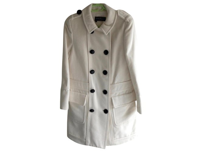 Salvatore Ferragamo Coats, Outerwear Cream Cashmere  ref.224865