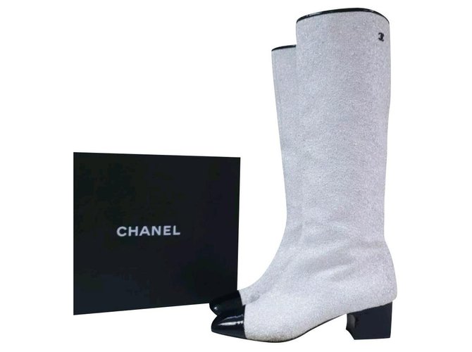 Chanel 2017 White Glitter CC Logo  Boots Sz.39  ref.225066