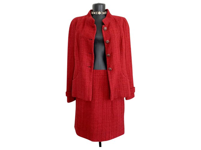 Chanel 8K$ Bombay suit Red Tweed  ref.225070