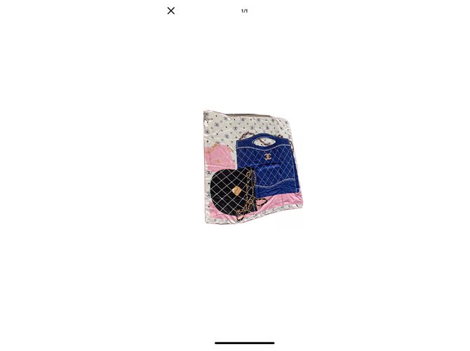 Chanel sciarpe Crema Seta  ref.225147