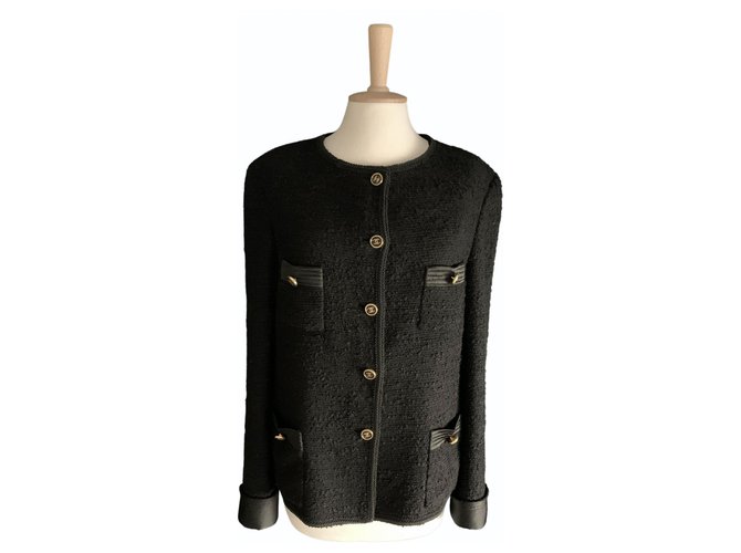 Pequeña chaqueta negra Chanel Negro Tweed  ref.225233