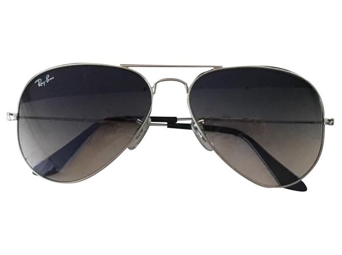 Ray-Ban Grey Aviator Sunglasses Dark grey Metal  ref.225467