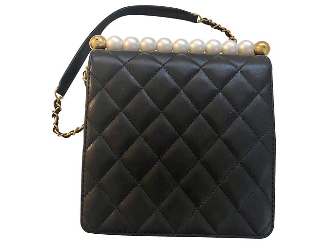 Timeless Bolsa com aba Chanel com pérolas Preto