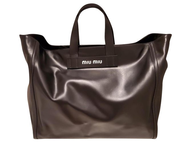 Miu Miu Grace lux Black Leather  ref.225671