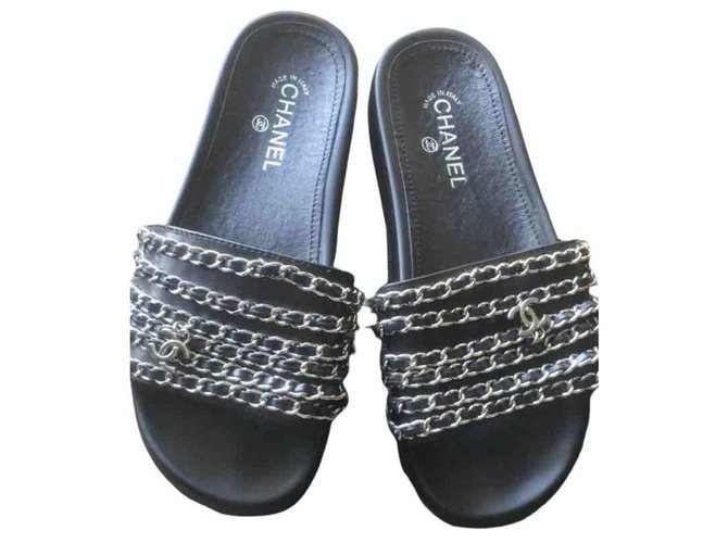 Chanel Mules Black Leather  ref.226002