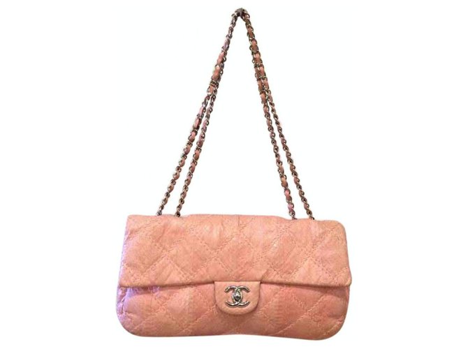 Chanel Handbags Pink Leather  ref.226057