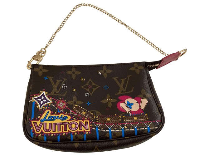 Louis Vuitton Clutch bags Multiple colors Leather  ref.225982