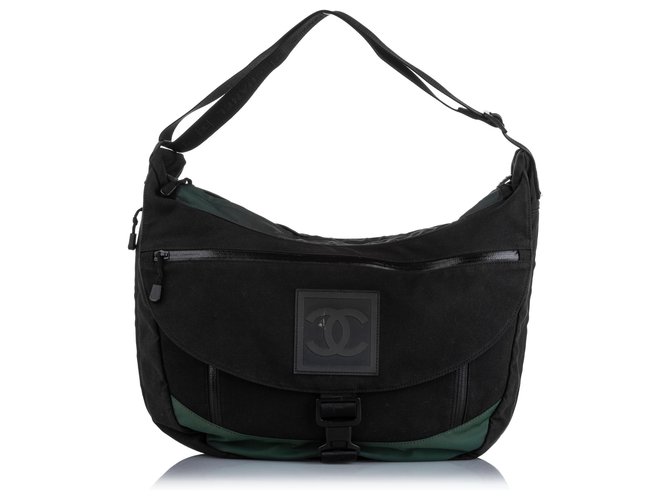 Bolsa de ombro Chanel Black CC Sports Line Nylon Preto Verde Pano  ref.226365