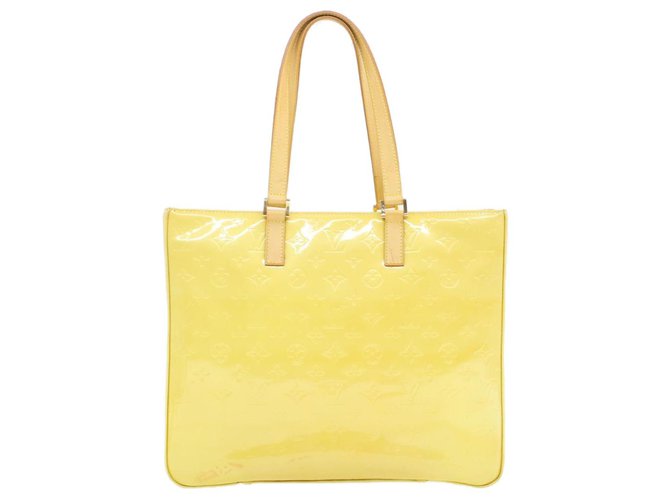 Louis Vuitton Columbus Yellow Patent leather  ref.226535
