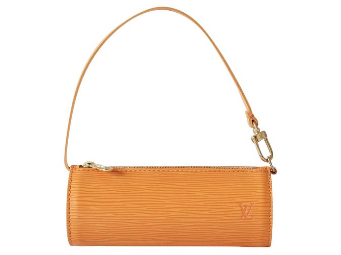 Louis Vuitton Clutch bags Orange Leather  ref.227113