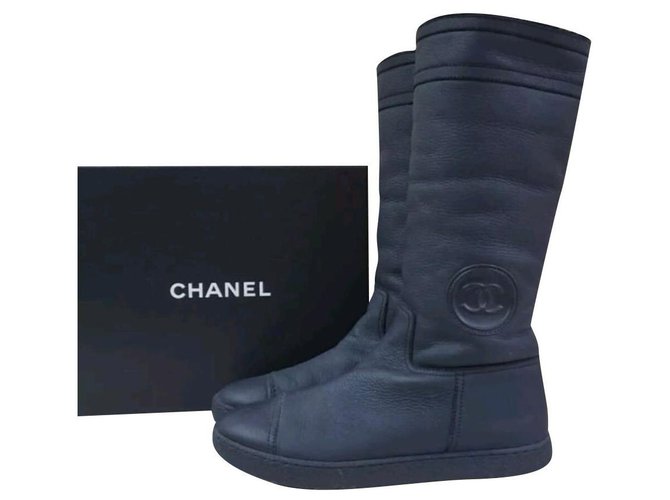 Chanel Black Leather Winterstiefel Gr. 40 Grau Leder  ref.227170