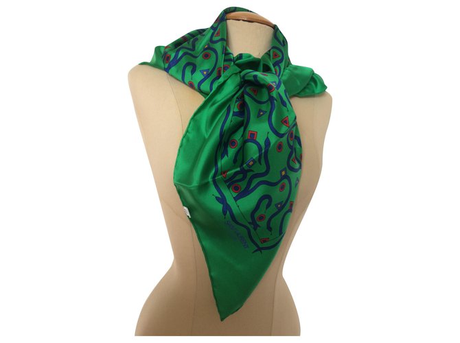 Yves Saint Laurent Snakes Green Silk  ref.227253