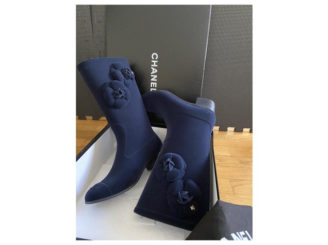 Chanel Camellia rain boots Navy blue Velvet  - Joli Closet