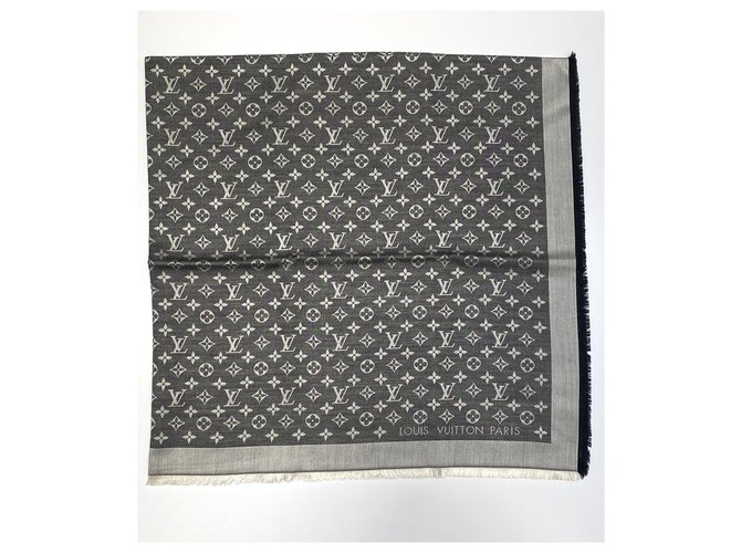 Louis Vuitton Monogram Denim Shawl Black ref.226756 - Joli Closet
