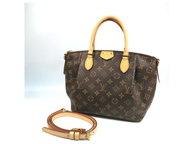 Louis Vuitton handbag turenne gm  Louis vuitton handbags, Fashion, Women  bags fashion