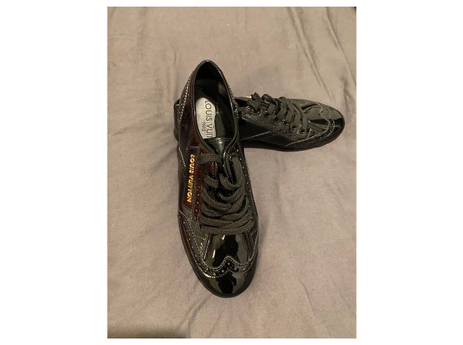 Louis Vuitton Sneaker Schwarz Lackleder