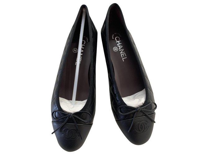 CHANEL BALLERINES BALLERINE BALLET FLATS QUILTED WITH BOX Black Leather  ref.228102