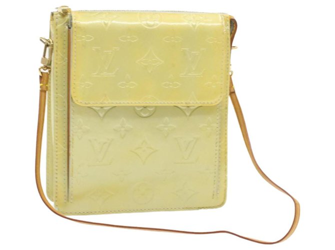 Louis Vuitton Mott Yellow Patent leather  ref.228222