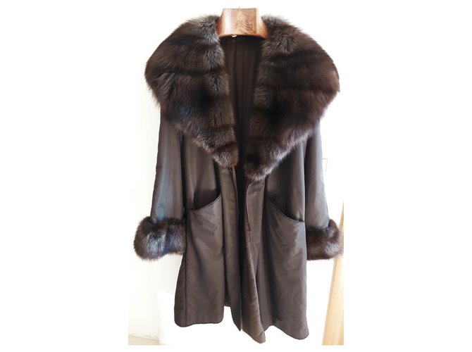 Fendi Coats, Outerwear Brown Cashmere Fur  ref.228487