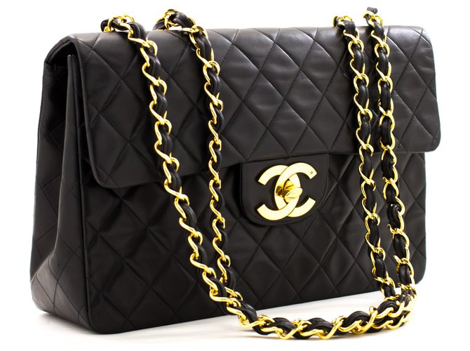 Chanel Jumbo 13"Maxi 2.55 Bolso de hombro con cadena de solapa Piel de cordero negra Negro Cuero  ref.228517