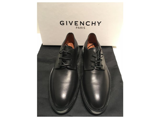 Derby Givenchy in pelle nera Nero 