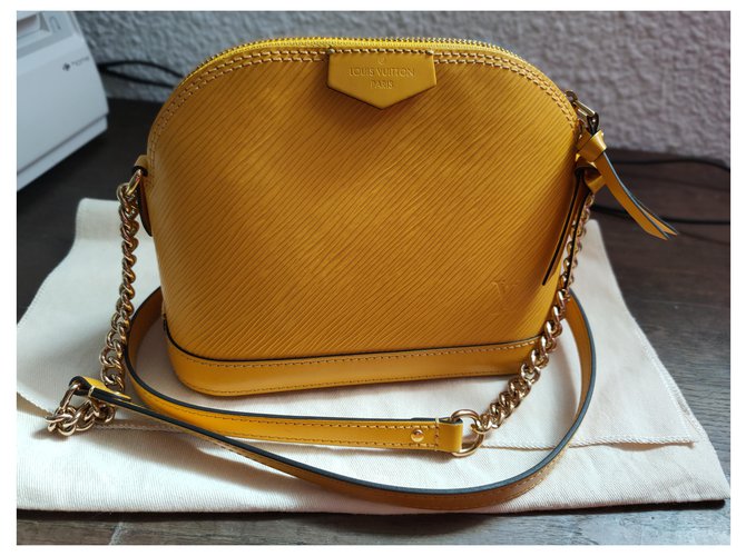 Louis Vuitton Alma BB PPE Yellow Leather ref.228907 - Joli Closet