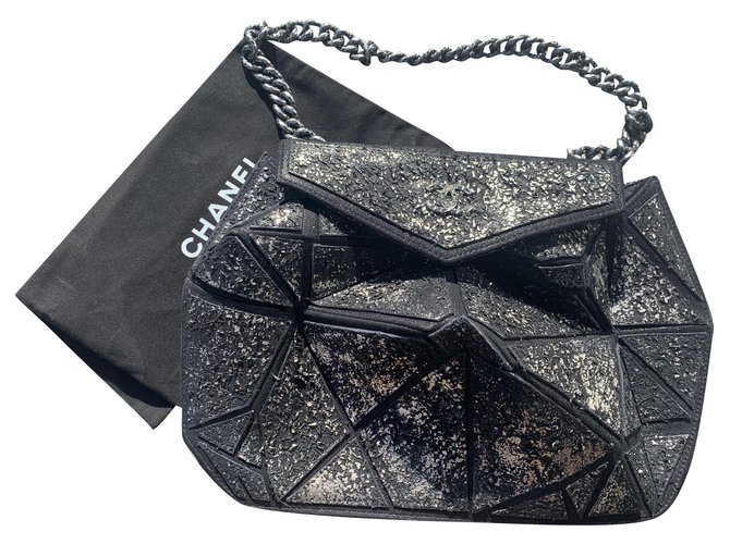 Chanel Handtaschen Schwarz Leder  ref.228914