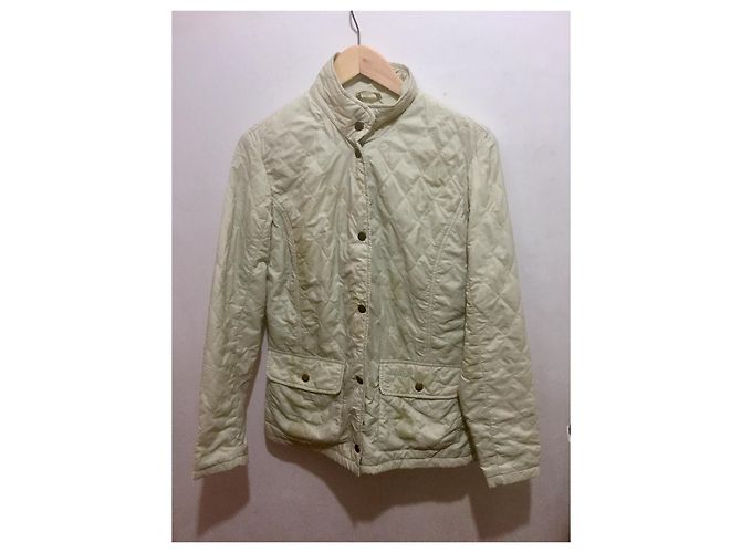 Barbour Flyweight Borrowdale Steppjacke Beige