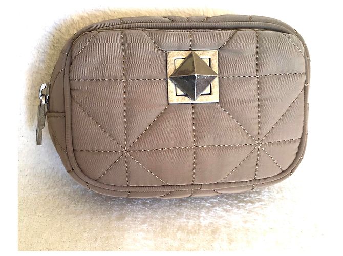 Clutch Sonia Rykiel Acolchoada em Nylon Taupe
