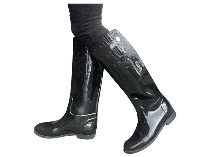 Louis Vuitton boots Plastique Noir  ref.229959