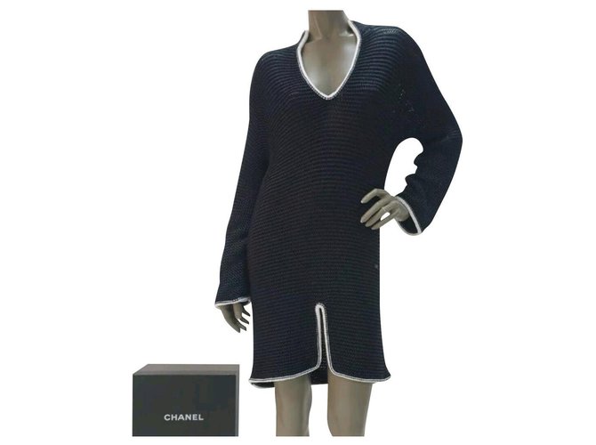 Robe tricotée à logo Chanel CC Sz 38 Polyamide Noir  ref.230449